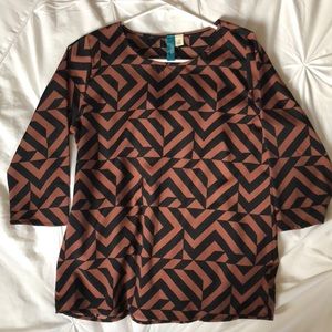 Geometric pattern 3/4 sleeve shirt